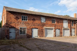 Barn1